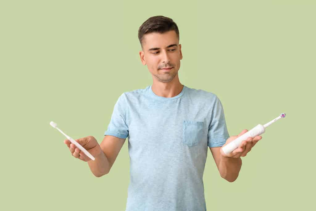 Elektrische Zahnbürste oder Handzahnbürste – was ist die bessere Wahl?
