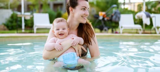 Badewindelhöschen für das Baby – praktisch und bequem
