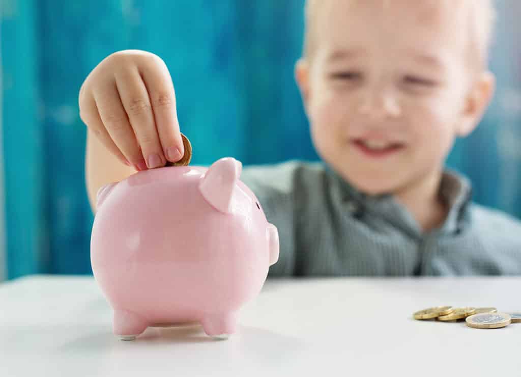 Taschengeld für Kinder – wie viel ist ab wann angemessen?
