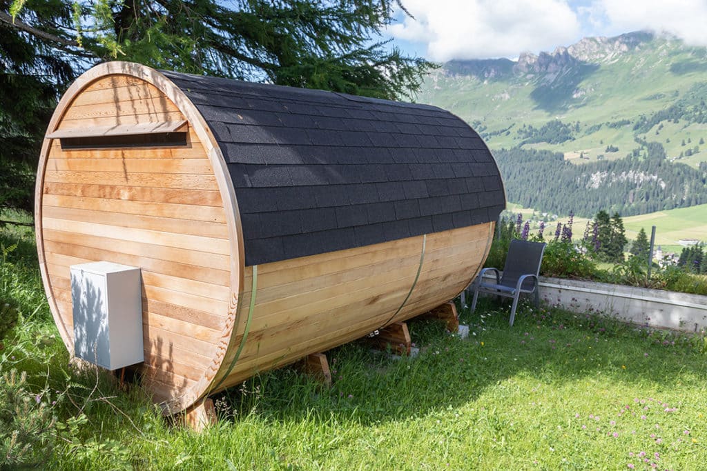 Die Fasssauna für den Garten – praktisch, schön und extrem effektiv