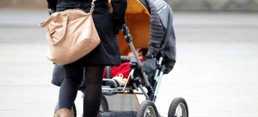 Frauen in der EU bekommen erstes Kind immer später
