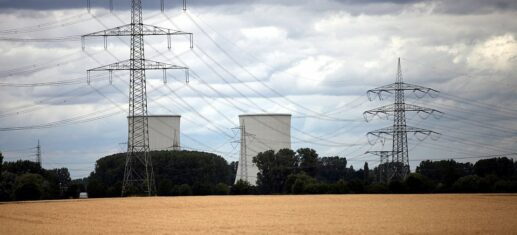 Spahn schließt Neubau von Atomkraftwerken in Zukunft nicht aus