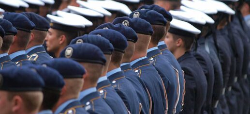 Wehrbeauftragte will Ziel zur Bundeswehr-Personalstärke anpassen