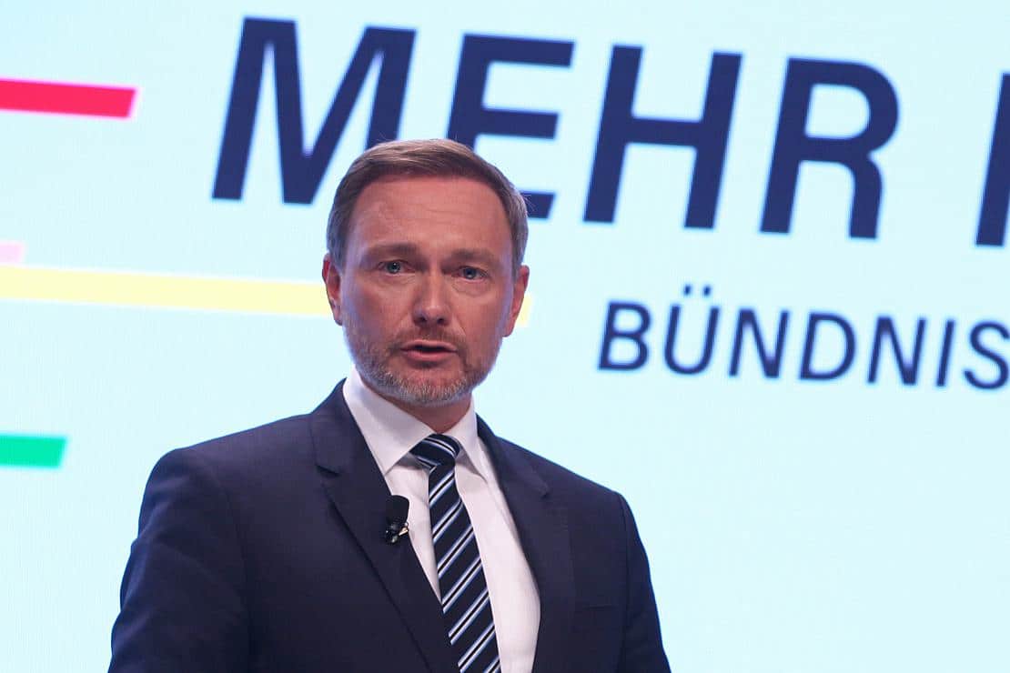 ZDF-Politbarometer: FDP sackt ab – Ampel weiter ohne Mehrheit