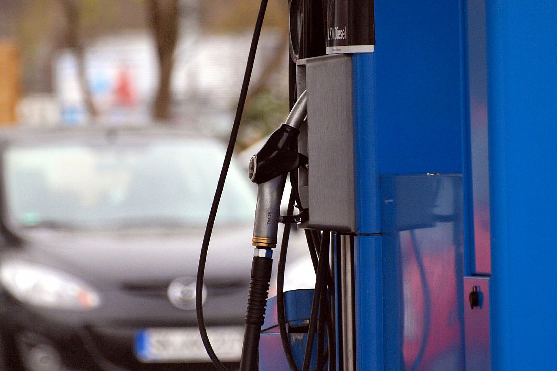 Dieselpreis sinkt weiter – E10 teurer