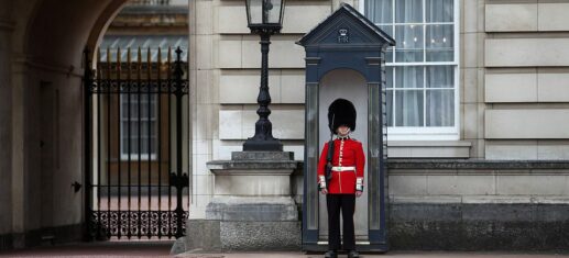 Mann nach Zwischenfall vor Buckingham Palace verhaftet