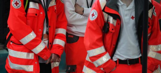 70-Freiwillige-des-ukrainischen-Roten-Kreuzes-helfen-im-Flutgebiet.jpg