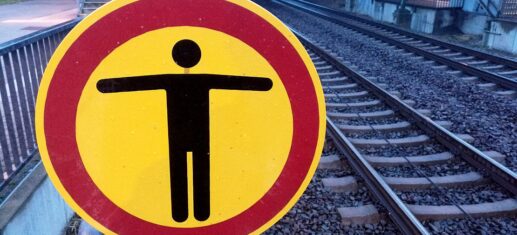 Bahnverkehr immer häufiger durch Personen im Gleis behindert