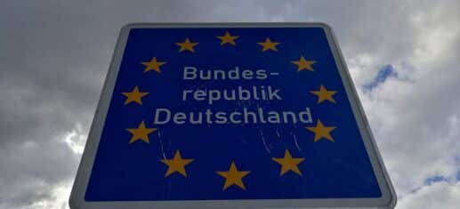 EU-Krisenkoordinator-kritisiert-Grenzschliessungen-waehrend-Pandemie.jpg