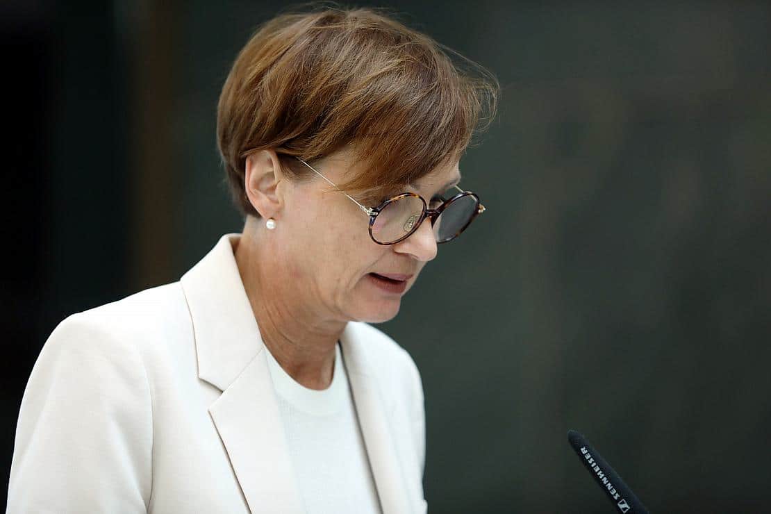 Bildungsministerin Stark-Watzinger ist "Sprachpanscher des Jahres"