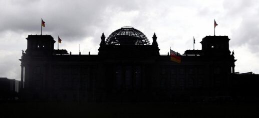 Studie: Vor allem Westdeutsche verlieren Vertrauen in Demokratie