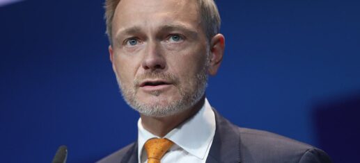 Lindner kritisiert Söders Umgang mit Flugblatt-Affäre