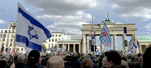 Tausende-bei-Pro-Israel-Demo-am-Brandenburger-Tor.jpg