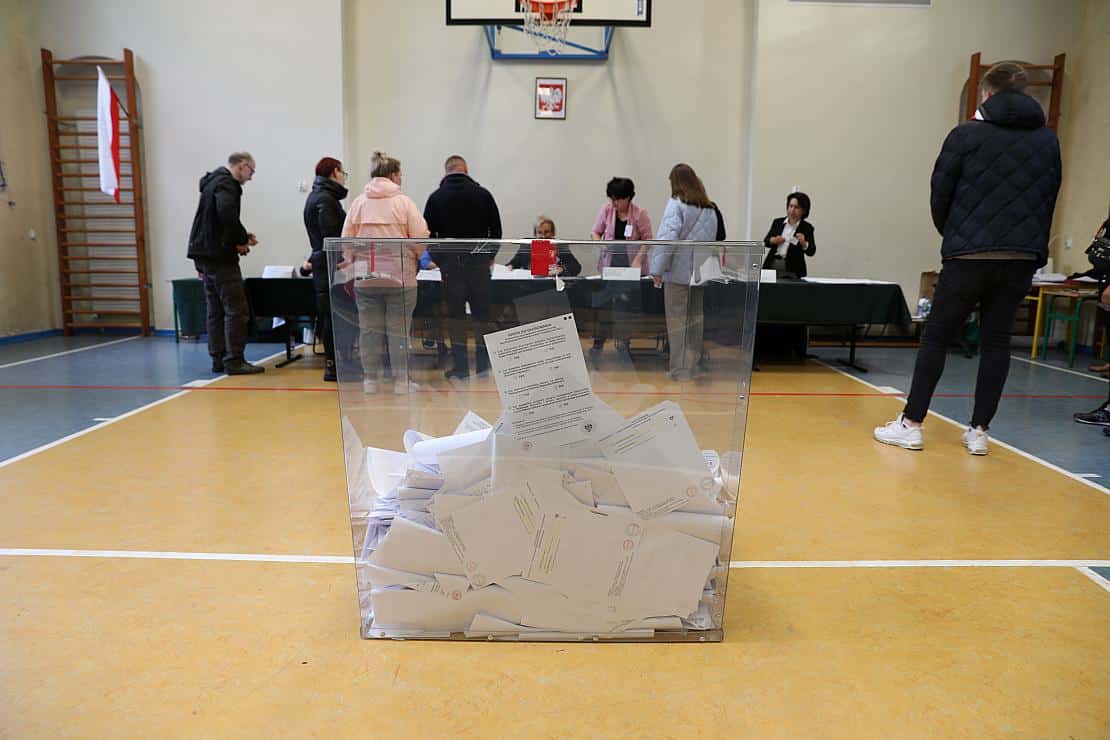 Wahlbeteiligung in Polen zum Mittag höher als vor vier Jahren