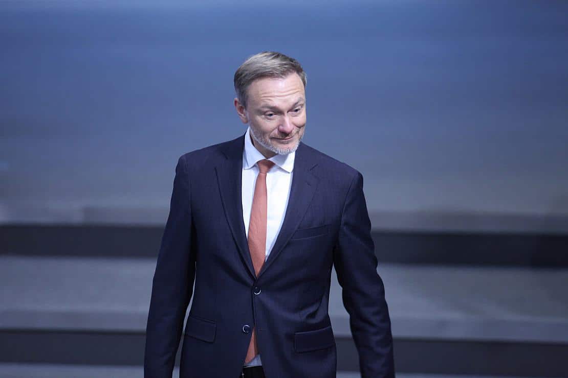 Bundestag beschließt Lindners "Wachstumschancengesetz"