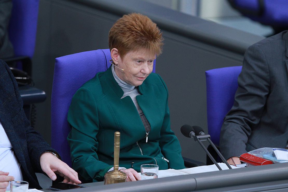 Bundestagsvizepräsidentin Pau will "Aufgabe erfüllen"