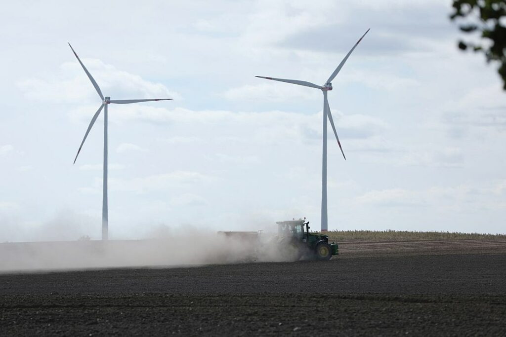Borchert sieht wegen Kürzungen Wettbewerbsnachteil für Landwirte