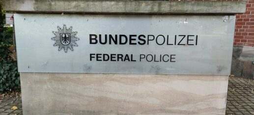 Bundestag-stimmt-fuer-Einfuehrung-eines-Polizeibeauftragten.jpg