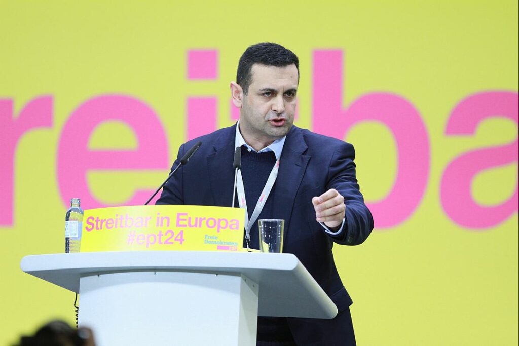Djir-Sarai fordert von Ländern konsequentere Abschiebungen