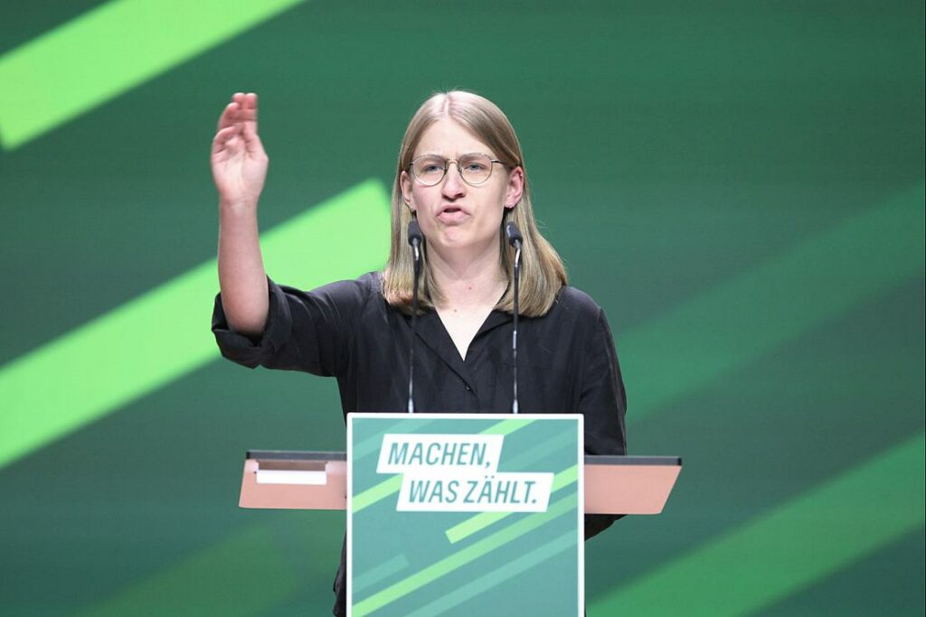 Grüne Jugend geht Ampel-Regierung hart an