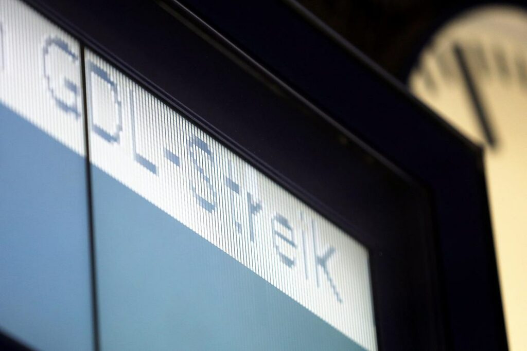 Längster Streik im Bahn-Personenverkehr hat begonnen