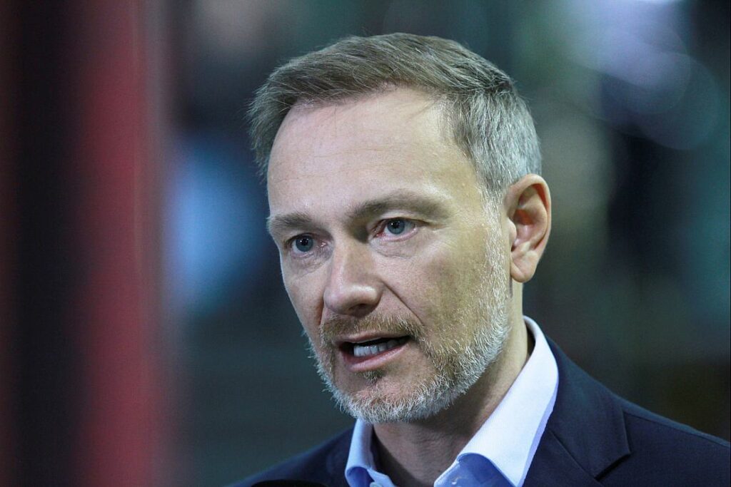 Lindner bemängelt Kommunikations-Linie der Ampel