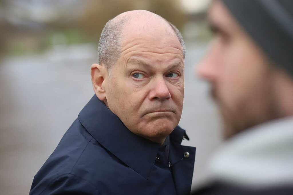 Scholz räumt Fehler ein – aber denkt nicht ans Aufhören