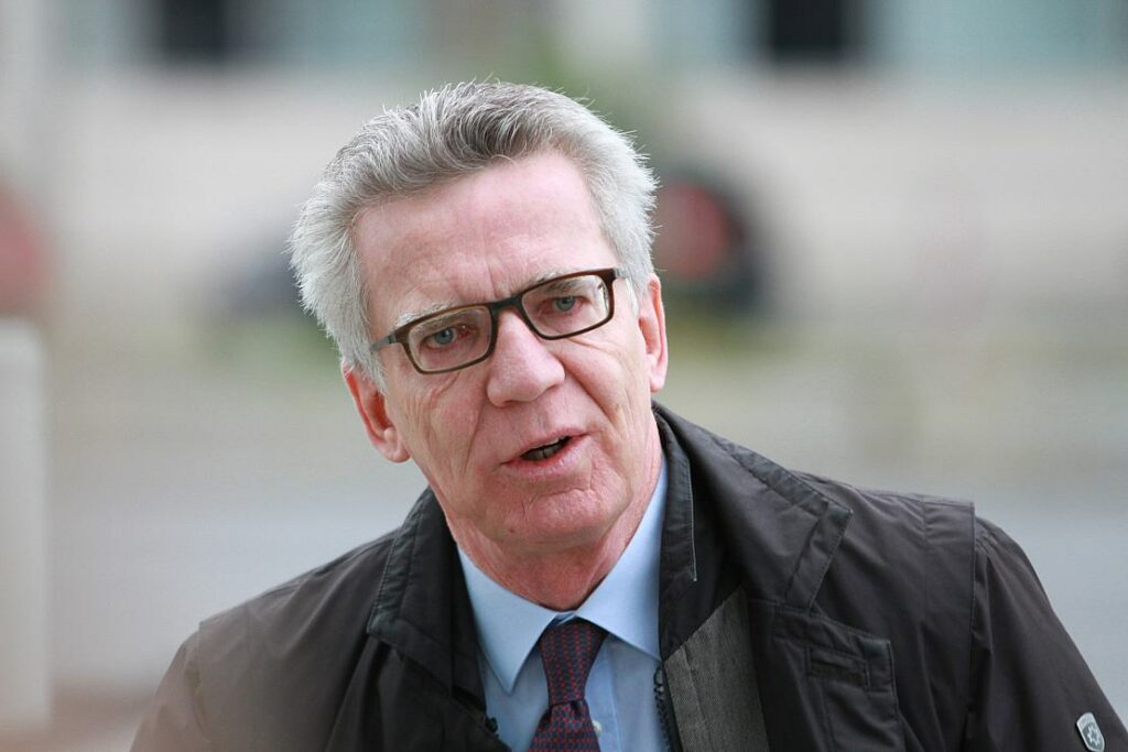 Union will de Maizière als Vermittler im Bahnstreik