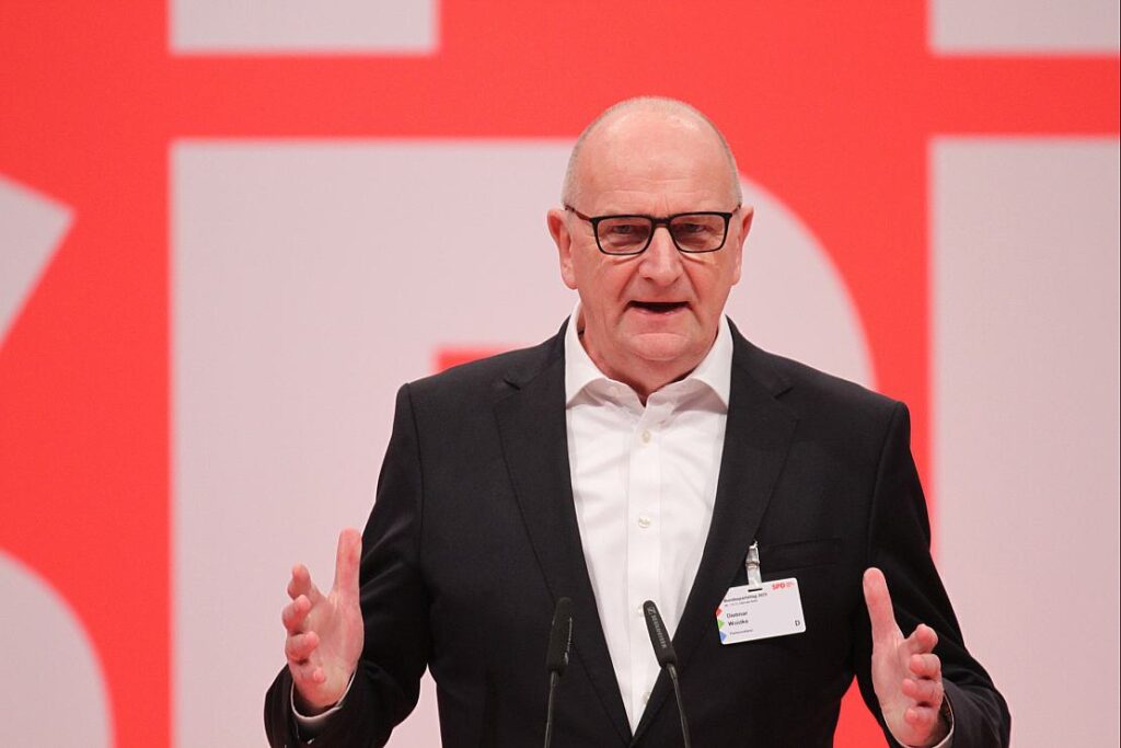 Woidke verteidigt Einführung von Bezahlkarten für Flüchtlinge