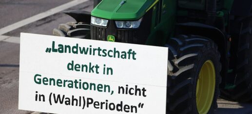 Wulff-zeigt-Verstaendnis-fuer-protestierende-Bauern.jpg