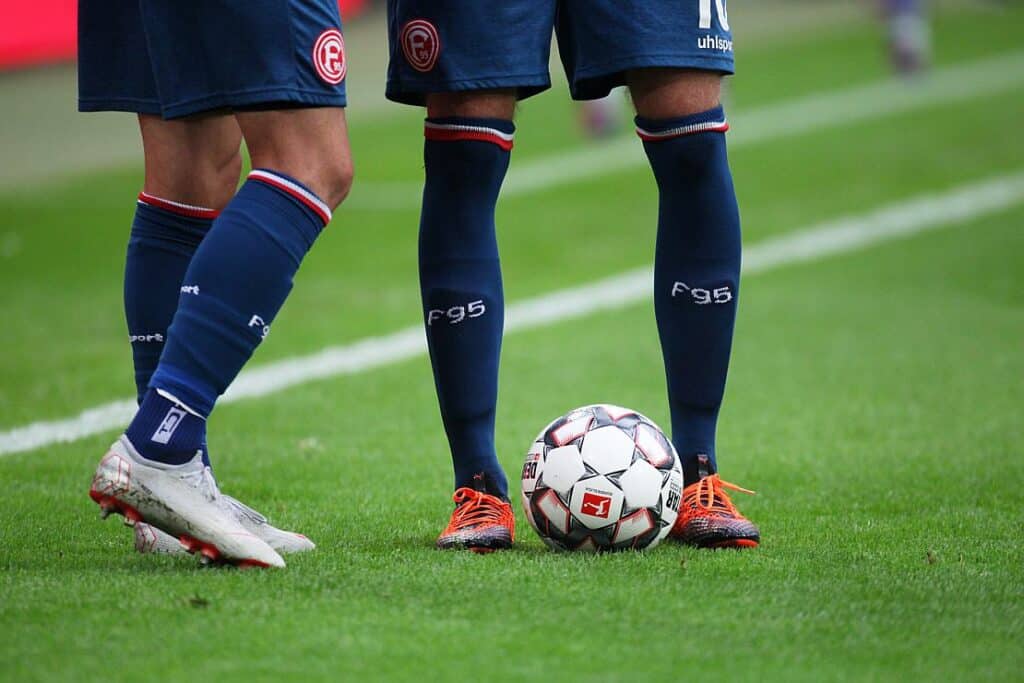 2. Bundesliga: Karlsruhe und Düsseldorf unentschieden