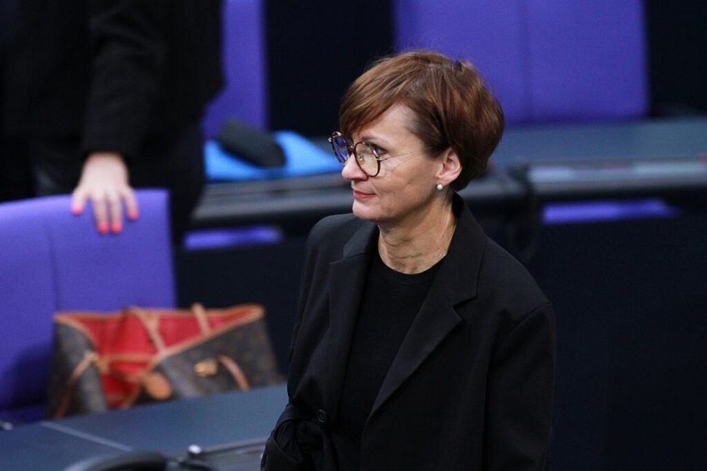 Bildung: Stark-Watzinger will mehr Mitspracherecht des Bundes