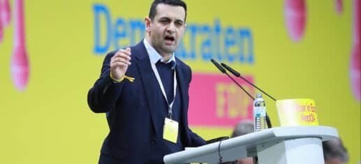 FDP-Generalsekretaer-wirbt-fuer-Schwarz-Gelb.jpg