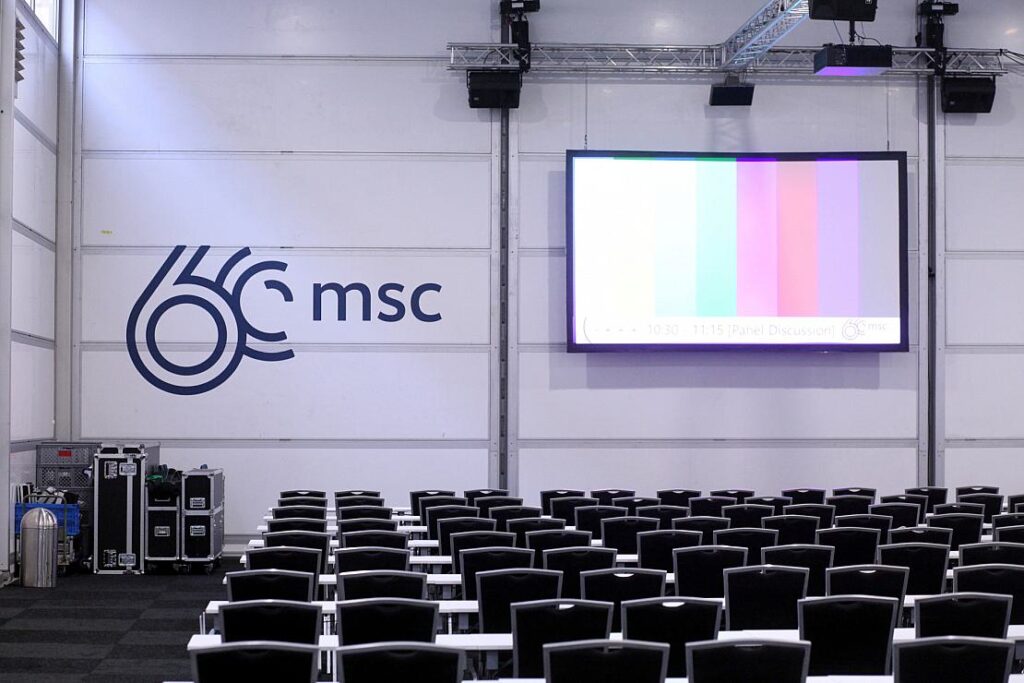 Geheimdienst sieht mögliche Verbindung zwischen Nawalny-Tod und MSC