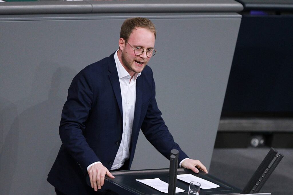 Gewalttätige Proteste: Emmerich drängt auf schärferes Waffenrecht