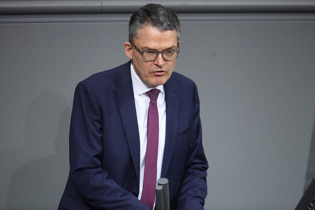 Kiesewetter gegen "Selbstabschreckung" nach Putins Nukleardrohung