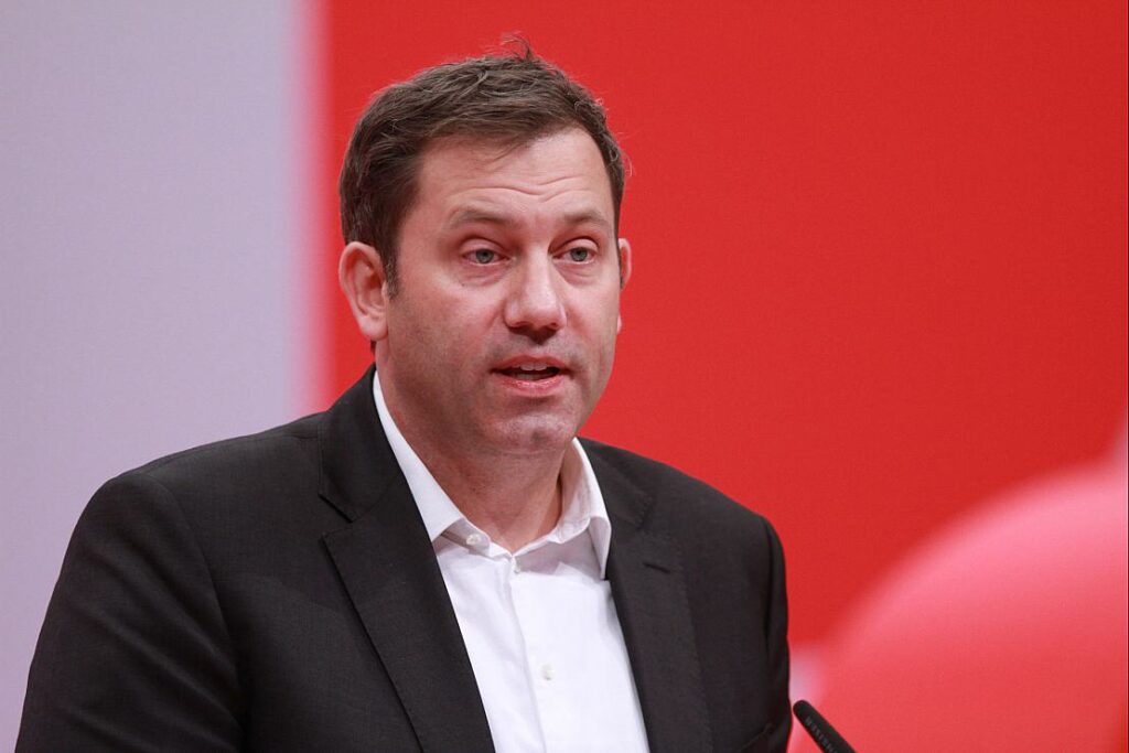 Klingbeil steht hinter Taurus-Nein von Scholz