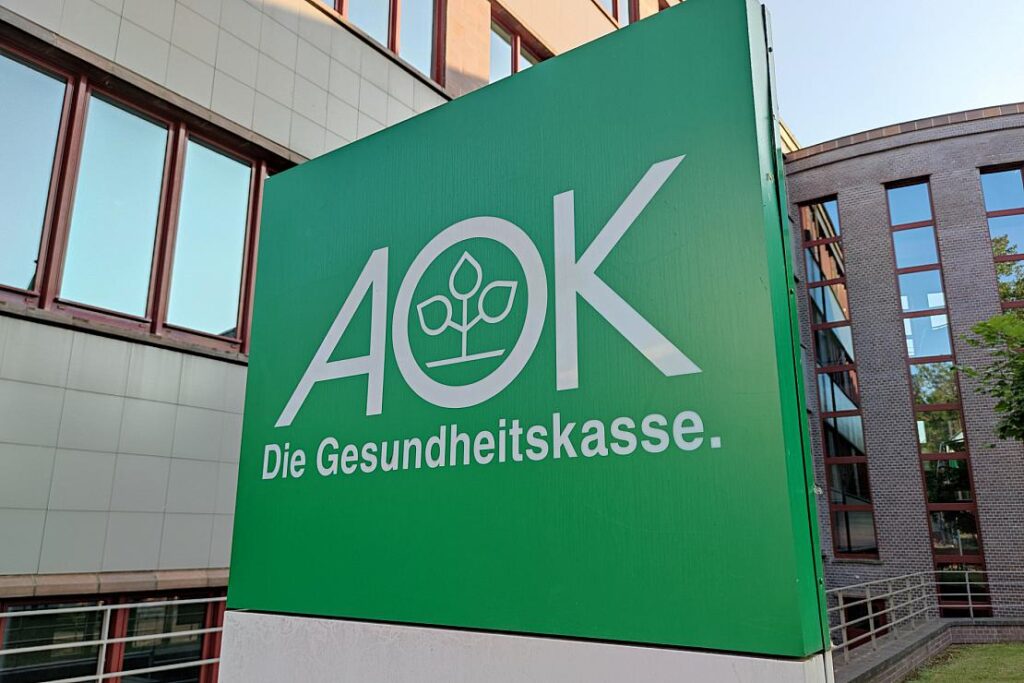 Krankenkassen rutschen 2023 wieder ins Minus
