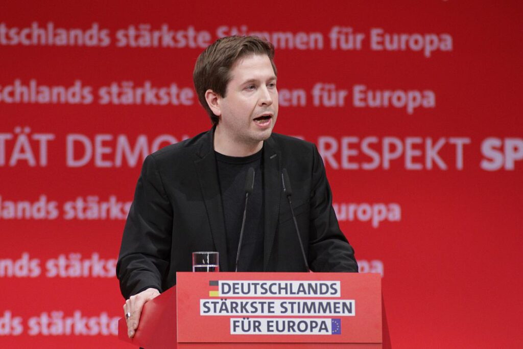 Kühnert verteidigt Scholz in Taurus-Debatte