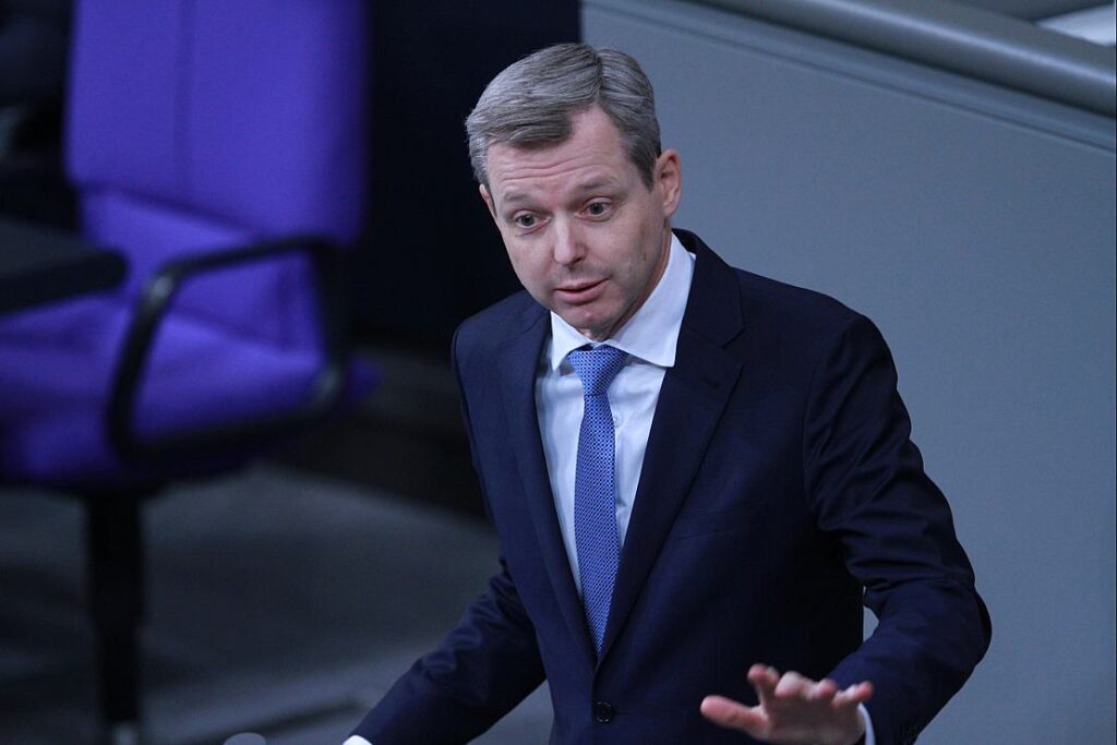 Silberhorn will deutsche Führungsrolle in EU und Nato