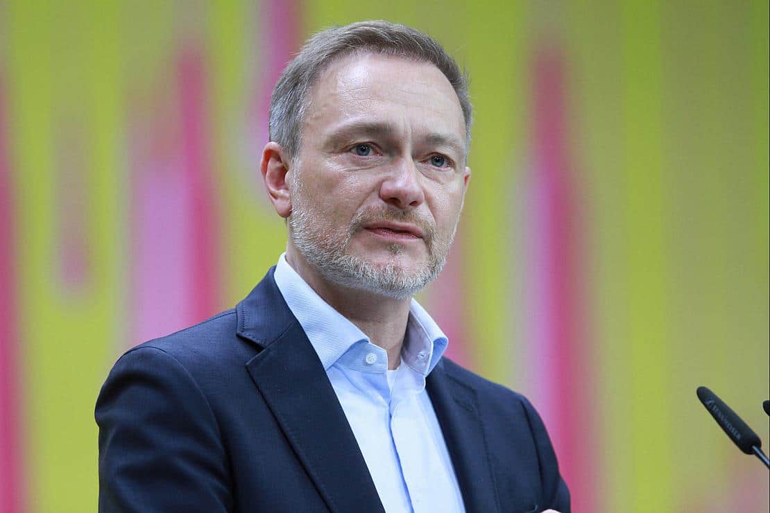 Spahn fordert FDP zu "Lindner-Papier" auf