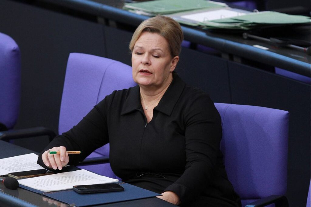 Union hält Faesers Wirtschaftsschutz-Pläne für unzureichend