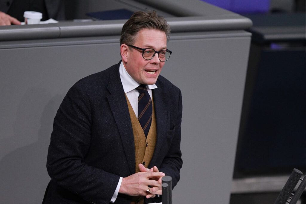 Von Notz kritisiert AfD für "unheilvolle Allianz" mit Russland