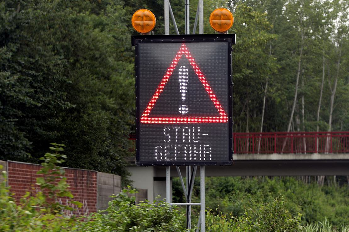 Wieder deutlich mehr Staus auf deutschen Autobahnen