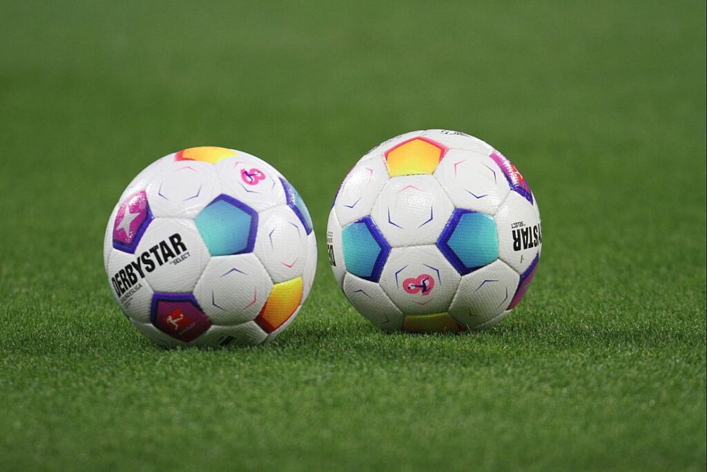 2. Bundesliga: St. Pauli festigt in Nürnberg Tabellenführung