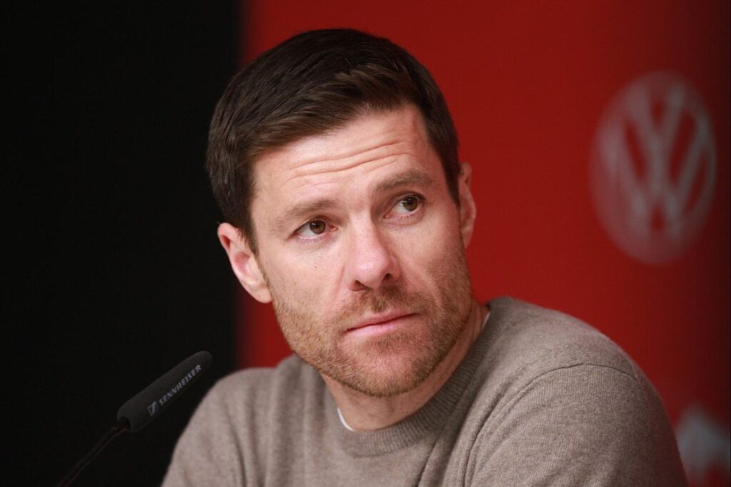 Alonso bleibt Trainer bei Bayer Leverkusen
