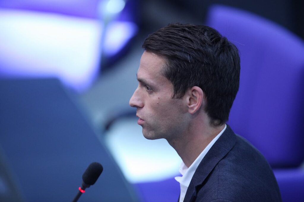 Audretsch will mehr Mut für schuldenfinanzierte Investitionen