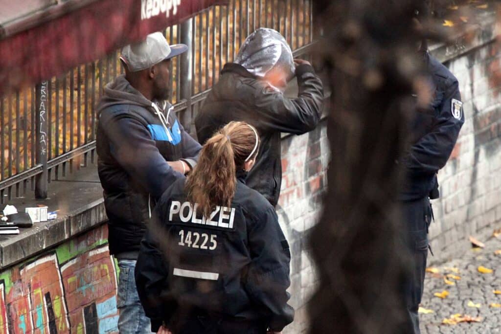 Berlins Polizeichefin fürchtet Probleme mit Cannabis-Legalisierung
