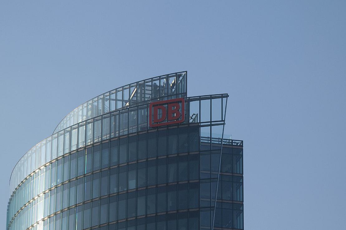 Deutsche Bahn gibt halbe Milliarde Euro für IT-Berater aus