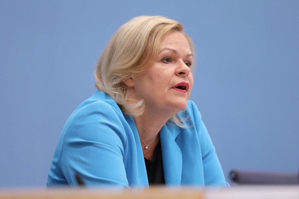 Faeser nennt AfD-Politiker "Teil des russischen Propaganda-Apparats"